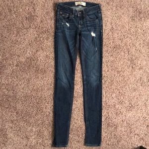 Dark wash Hollister skinny jeans